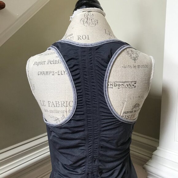 Lululemon Racerback Run Tank Top Womens 8 Gray Cinch Waist Hem Sleeveless Yoga - Picture 12 of 13
